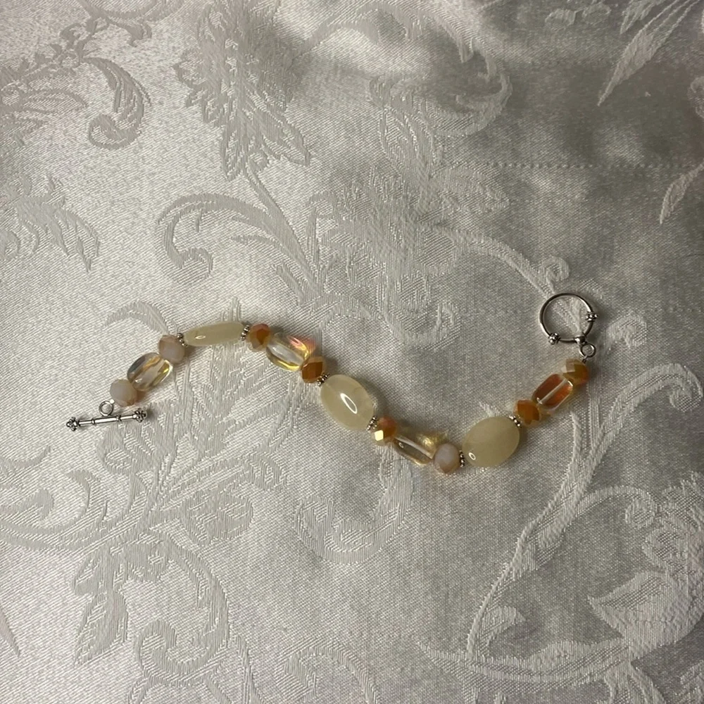 Handcrafted Citrine, Glass, and Crystal Bracelet Sz 8 - Picture 3 of 4